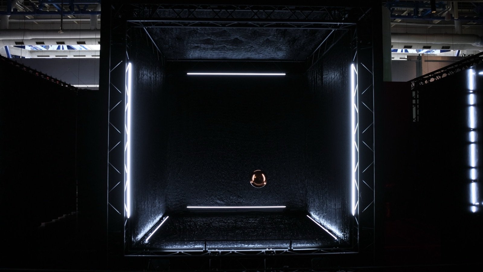 Aethéris, a copper sphere in flight inside its case at the Cité des sciences